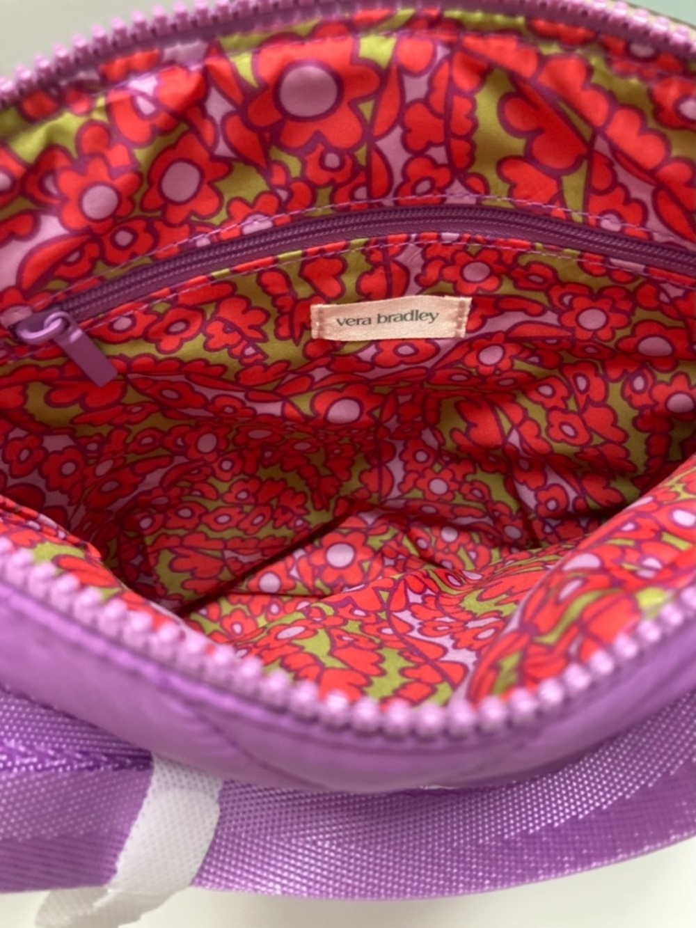 Vera Bradley Original Zip Nylon Hipster Iris Orchid color Quilted bag - Picture 5 of 7